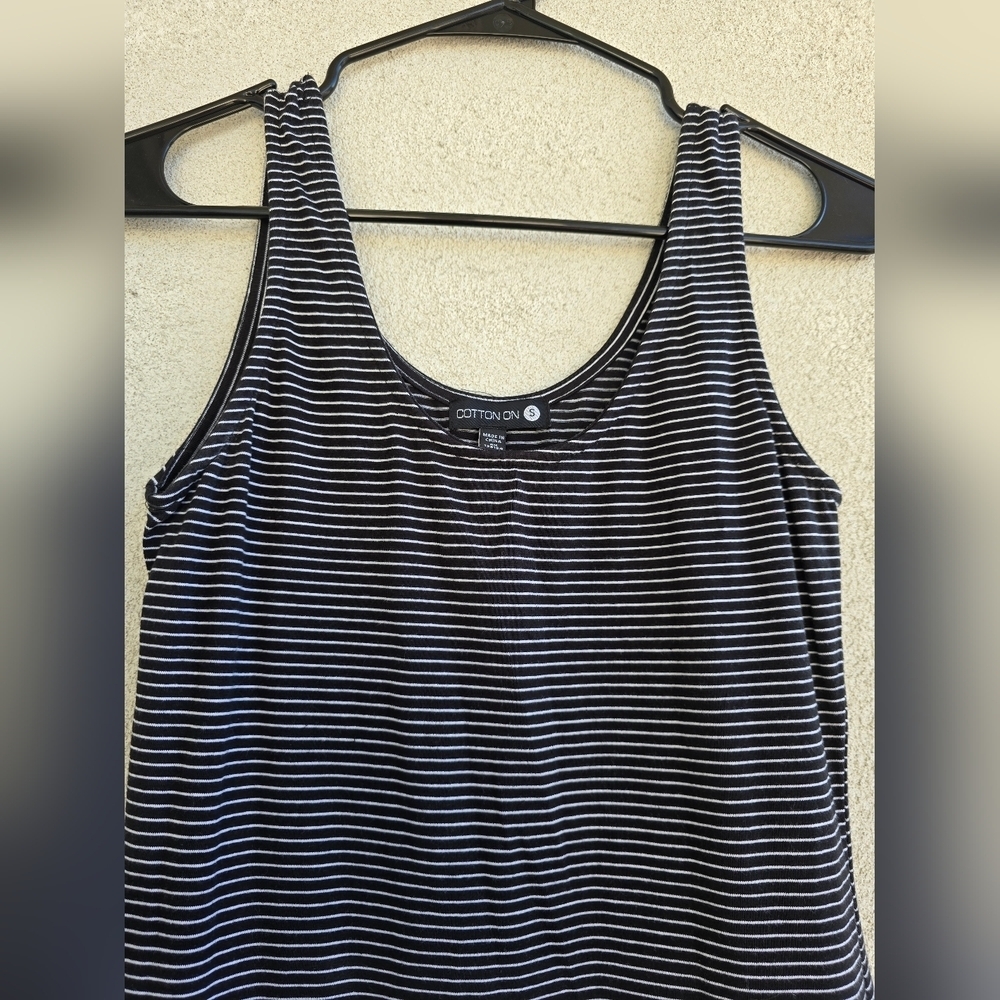 Striped Black and White Sleeveless Dress - Picture 3 of 6